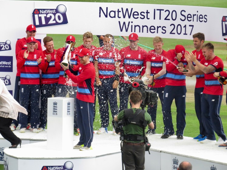 fullsizeoutput_5a4fb