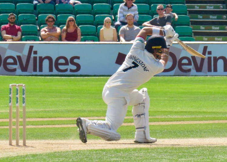 fullsizeoutput_62e00