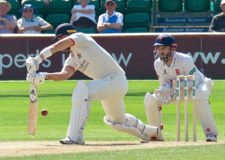 fullsizeoutput_62e04